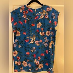 Loft cobalt blue tiger shell.